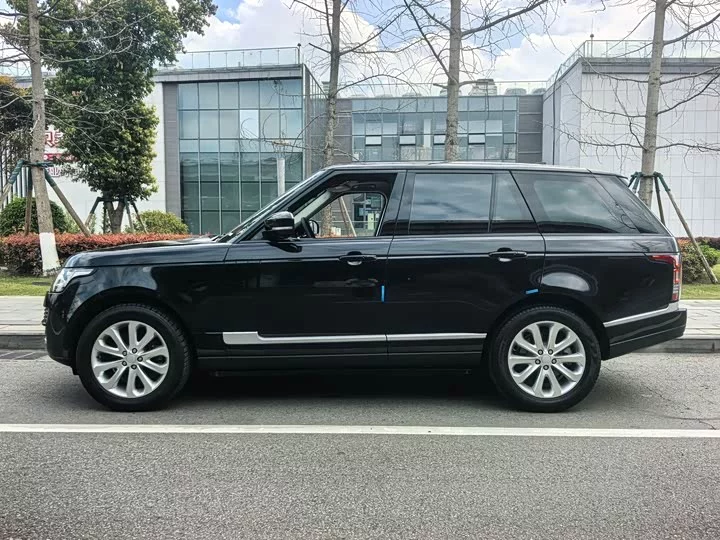 Land Rover range rover