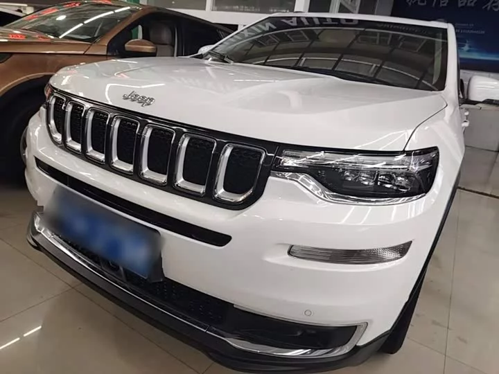 Jeep grand commander