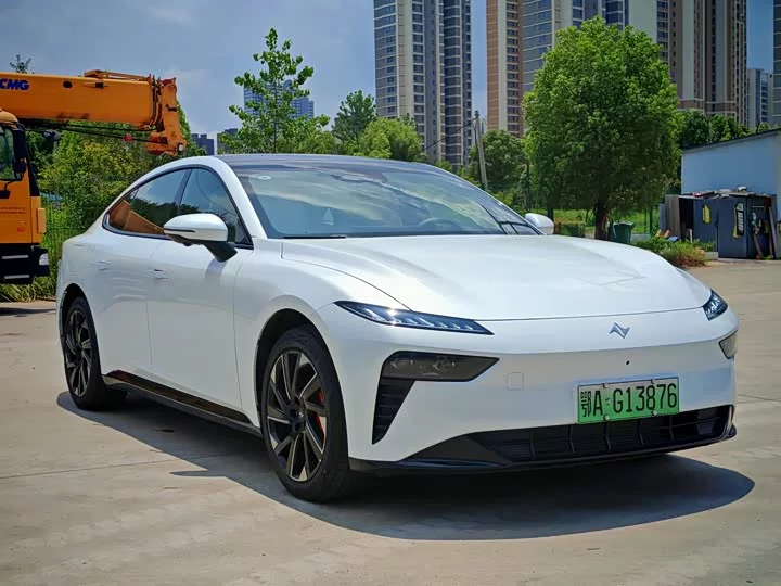 Dongfeng eπ007