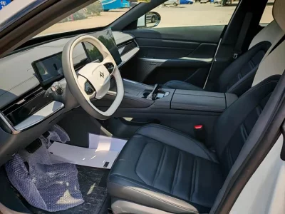 Dongfeng eπ007
