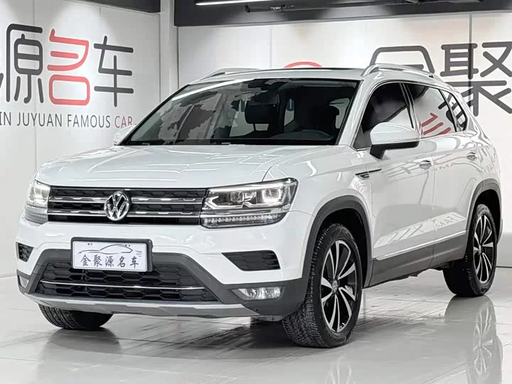 Volkswagen Tharu