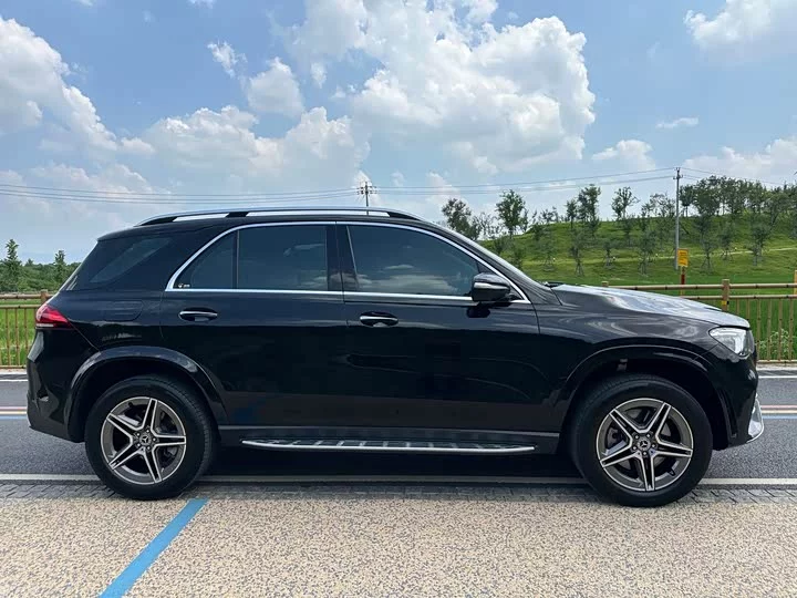 Mercedes-Benz GLE (Imported)