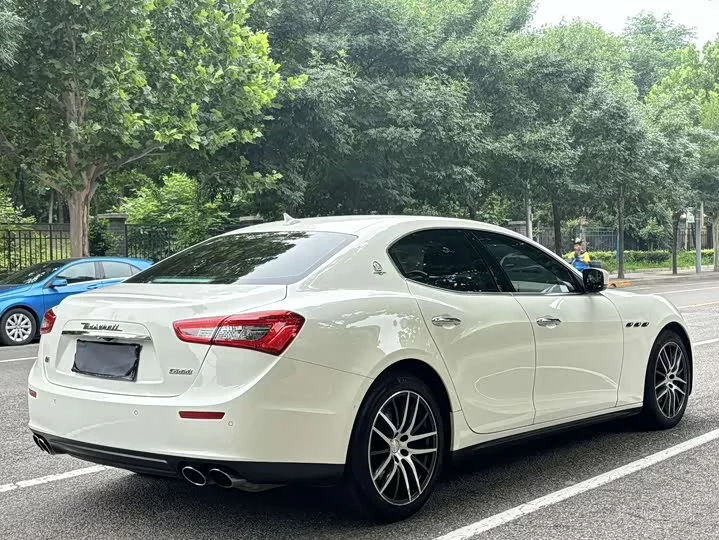Maserati Ghibli