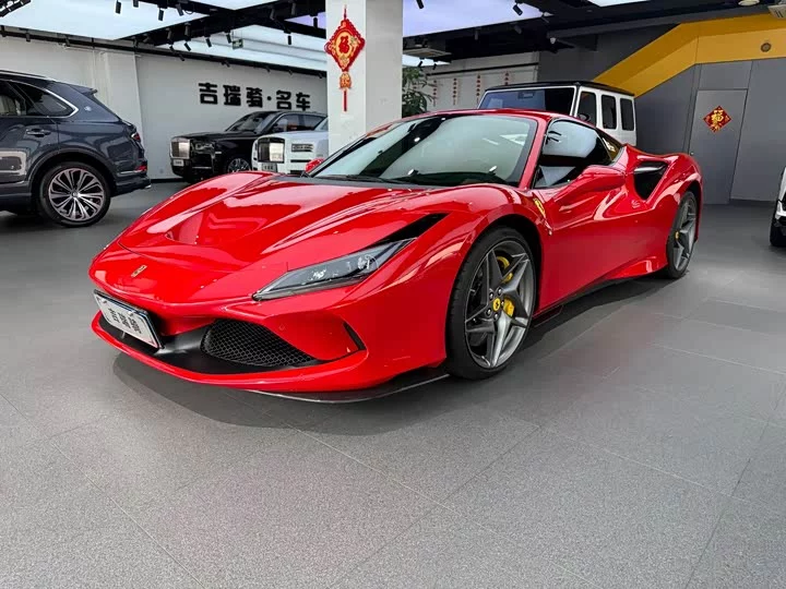 ferrari F8