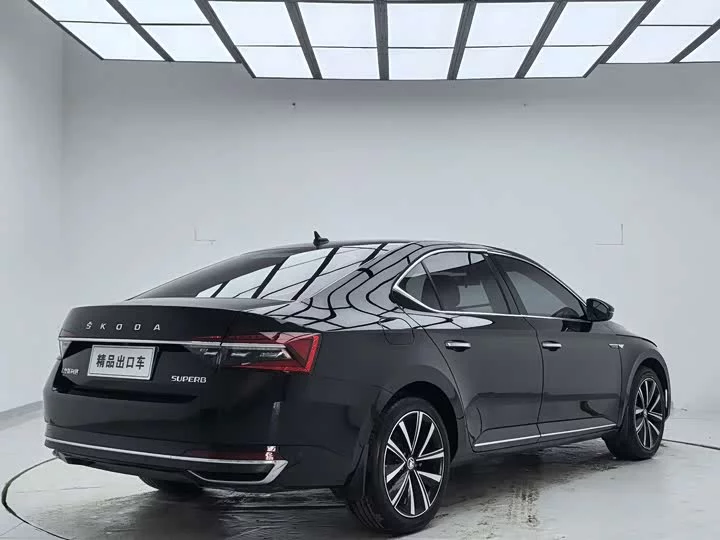 Skoda SuperB