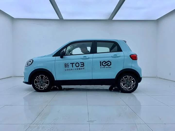 Leapmotor Zero running T03