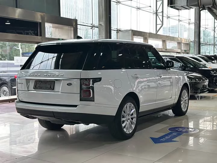 Land Rover range rover