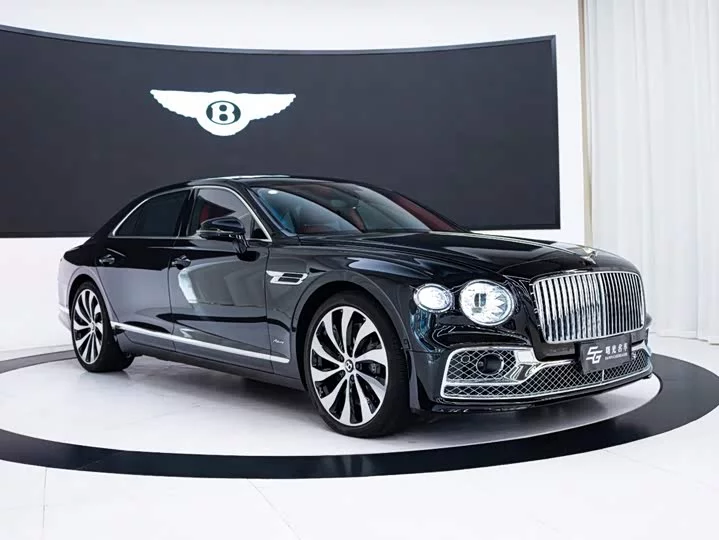 Bentley galloping