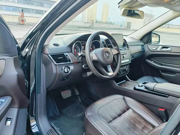 Mercedes-Benz GLE (Imported)