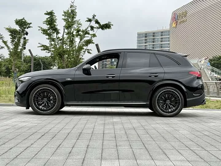 Mercedes-Benz GLC AMG