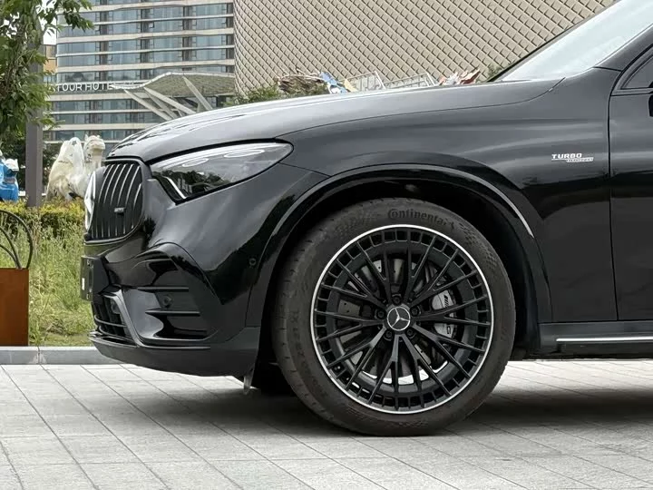 Mercedes-Benz GLC AMG
