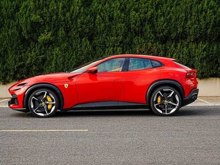 ferrari Purosangue