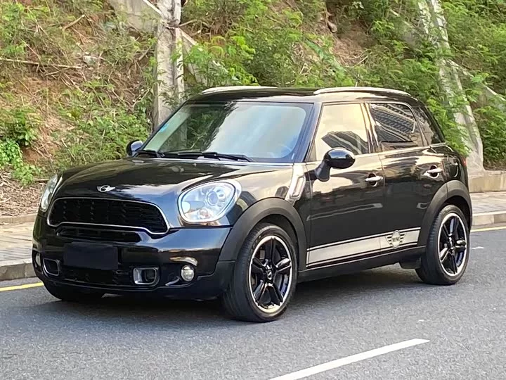 MINI COUNTRYMAN