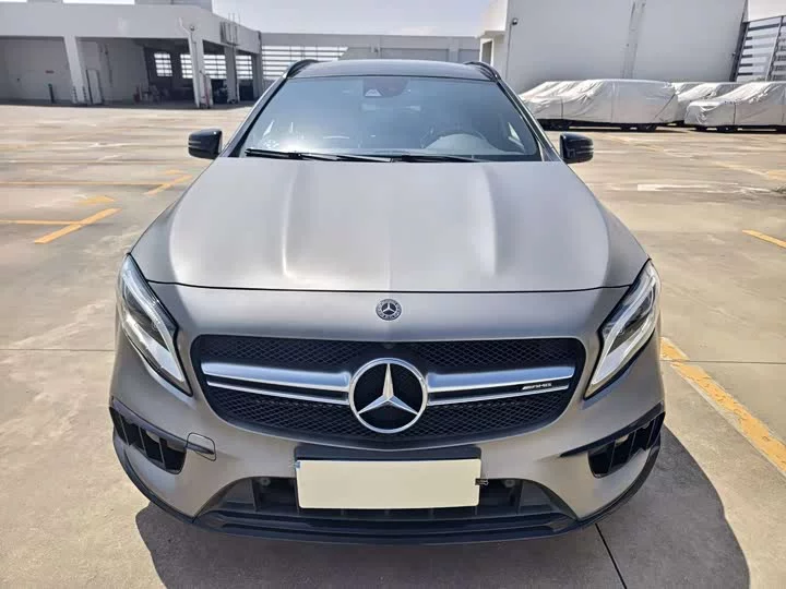 Mercedes-Benz GLA AMG