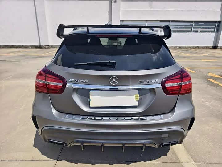 Mercedes-Benz GLA AMG