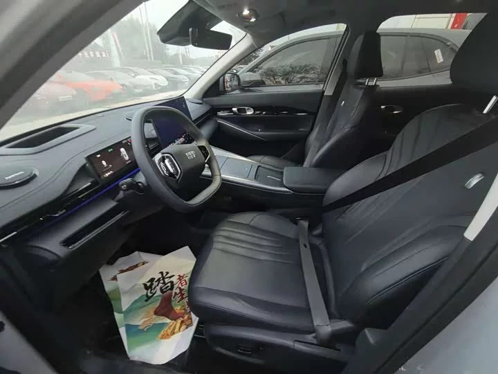 Geely Galaxy E5