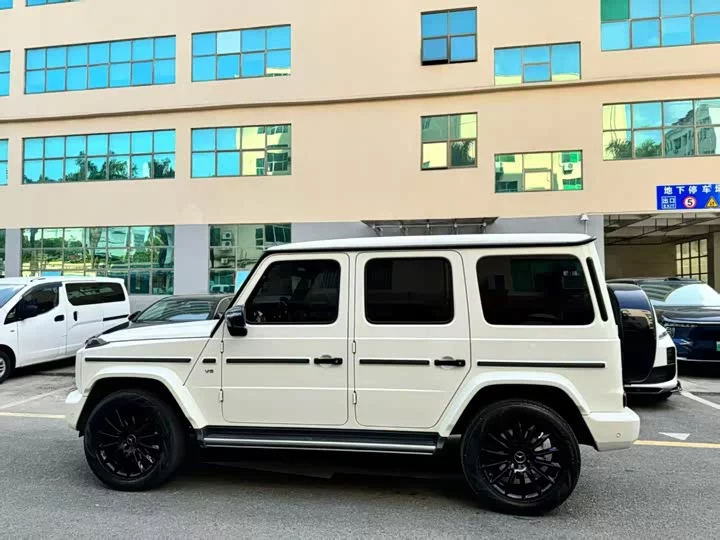 Mercedes-Benz G-rated