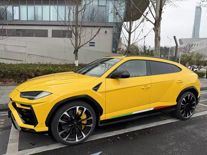 Lamborghini Urus