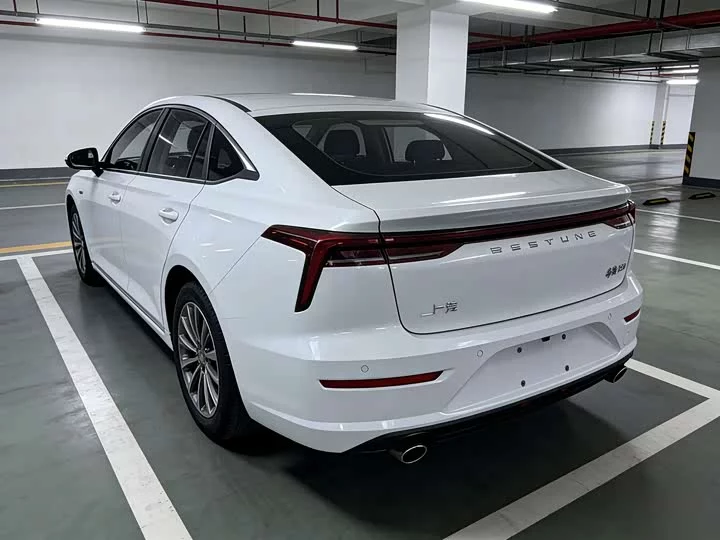 FAW Besturn B70