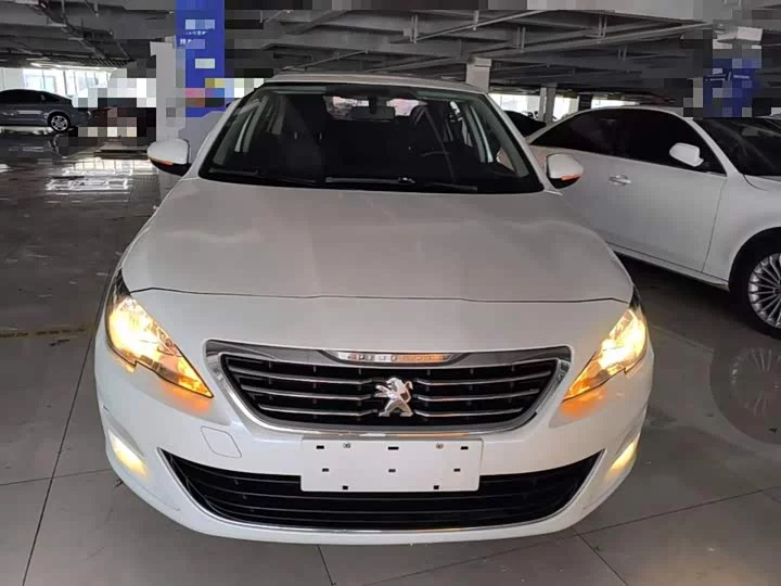 Peugeot 408