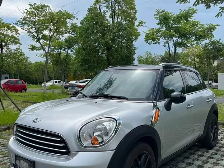 MINI COUNTRYMAN