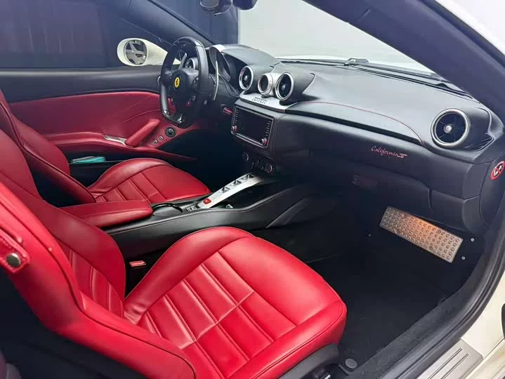 ferrari California T