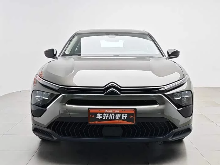 Citroën Versailles C5 X