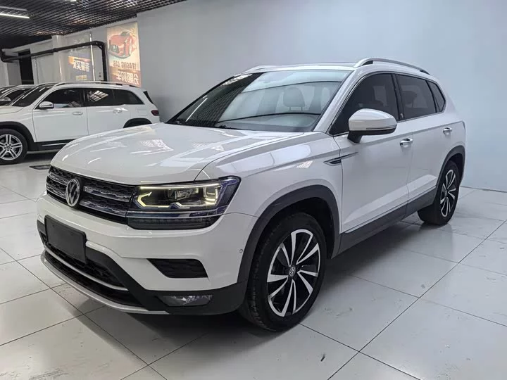 Volkswagen Tharu