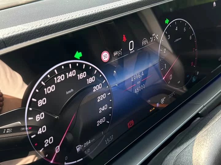 Mercedes-Benz GLE (Imported)