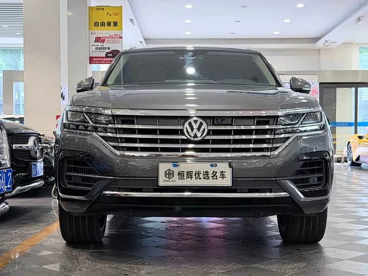 Volkswagen Touareg