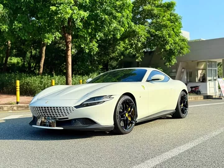 ferrari Roma