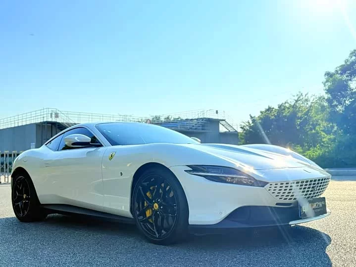 ferrari Roma