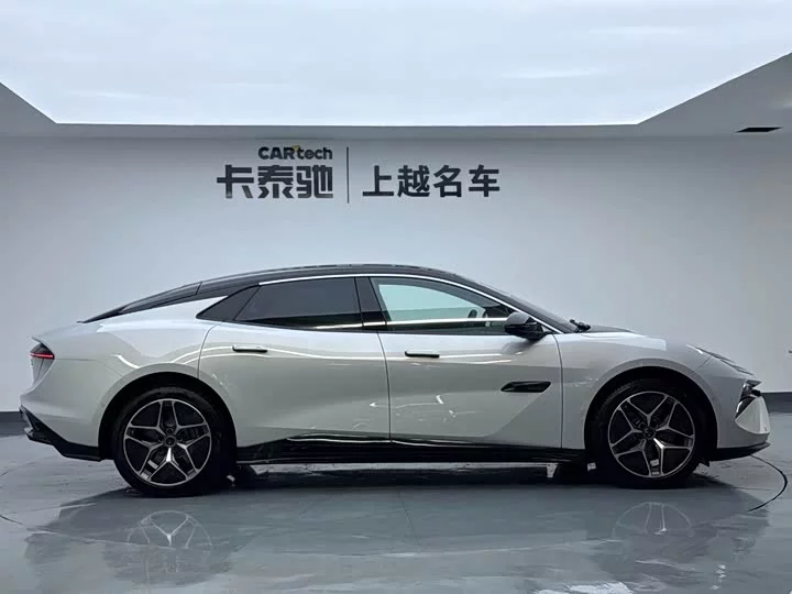 Lotus EMEYA