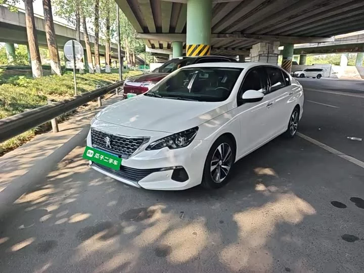 Peugeot 408