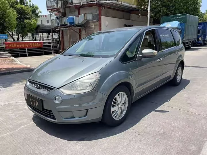 Ford Max