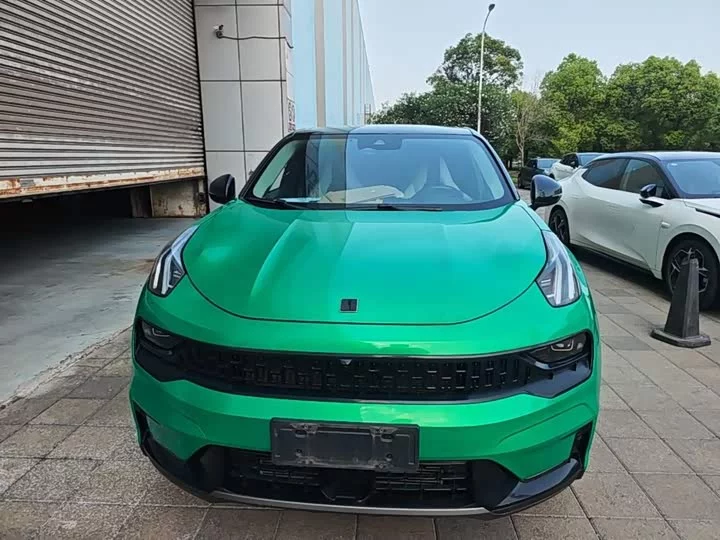 Lynk & Co 05
