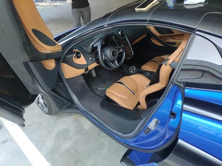 McLaren 570