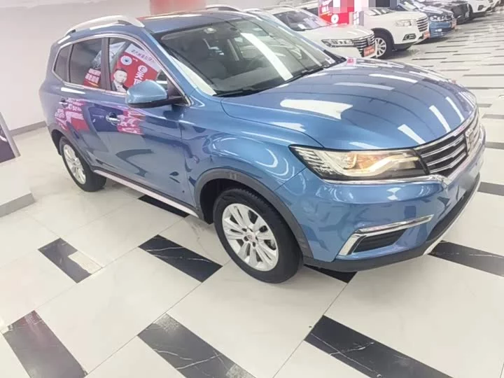 Roewe RX5