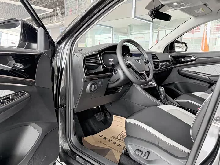 Jetta VS7