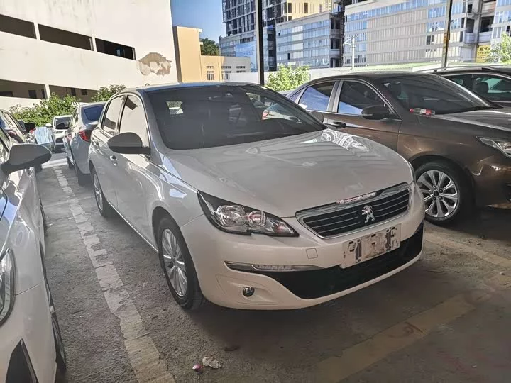 Peugeot 308S