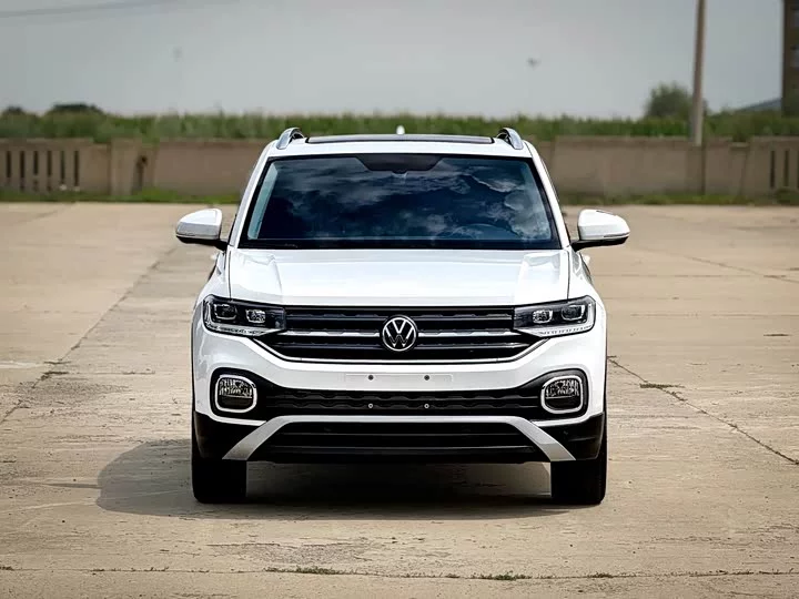 Volkswagen Explore the shadows