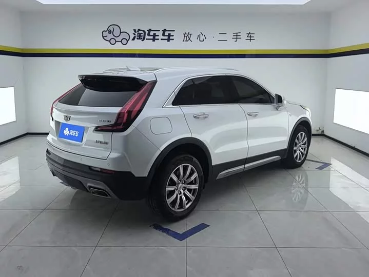 Cadillac XT4