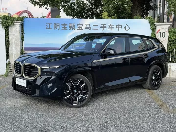 BMW XM