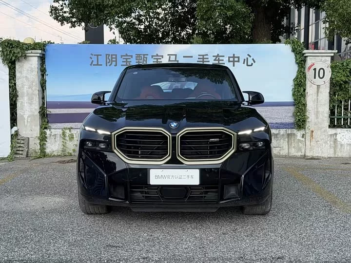 BMW XM