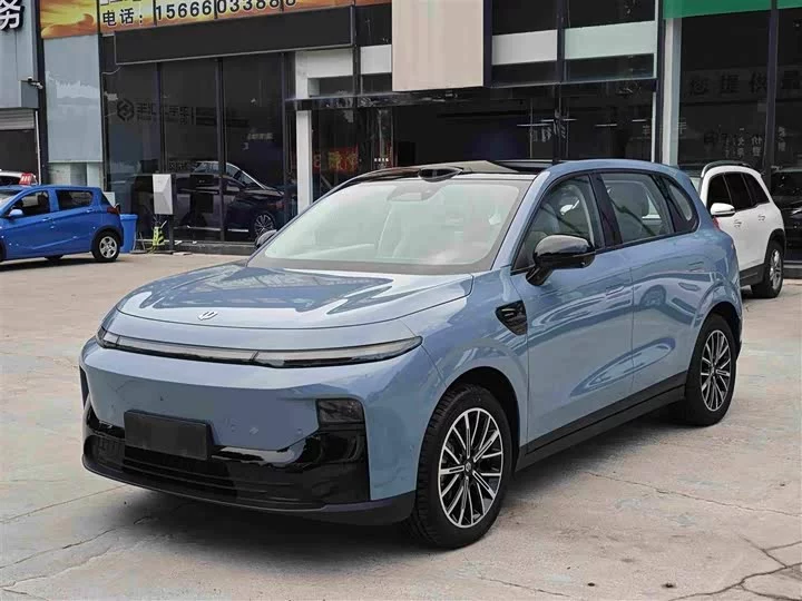 Leapmotor B10