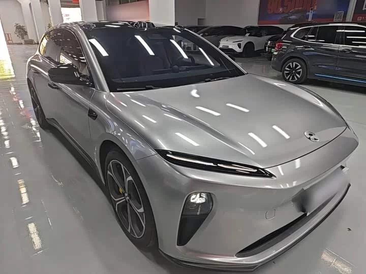 NIO ET5T