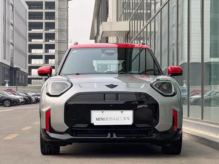 MINI ELECTRIC JCW ACEMAN