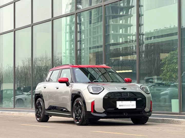 MINI ELECTRIC JCW ACEMAN