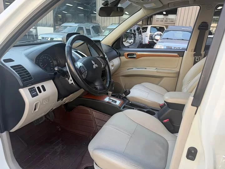 Mitsubishi Pajero Jinchang