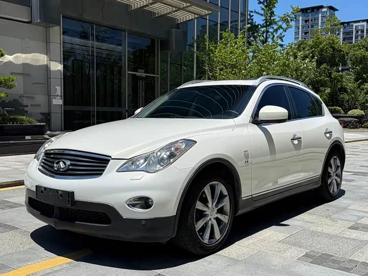 Infiniti QX50